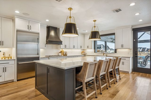 1001 Hat Creek Road, Bartonville, TX 76226