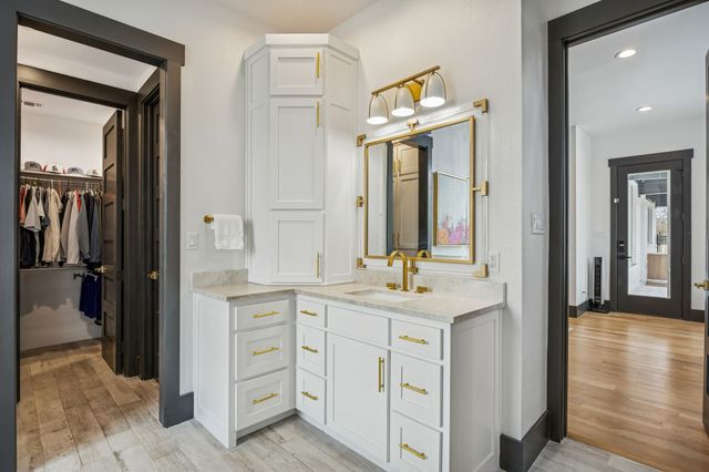 1001 Hat Creek Road, Bartonville, TX 76226