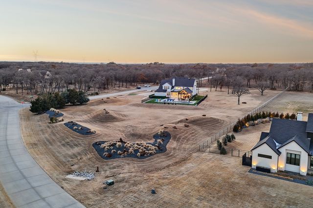 1001 Hat Creek Road, Bartonville, TX 76226