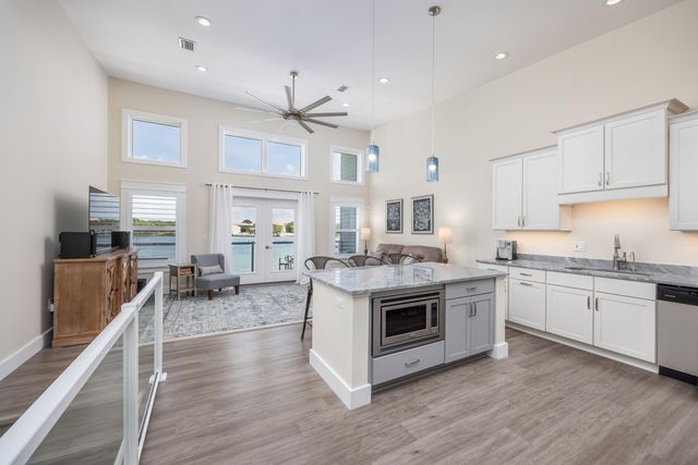 340 BLUEFISH Drive, 106, Fort Walton Beach, FL 32548