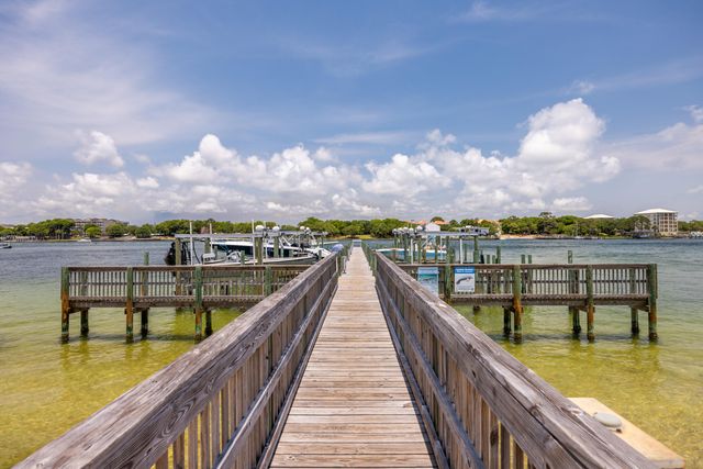 340 BLUEFISH Drive, 106, Fort Walton Beach, FL 32548