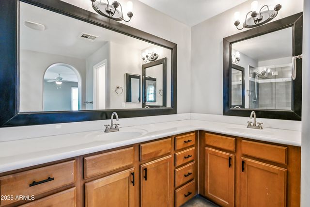 839 S ADAM Way, Gilbert, AZ 85296