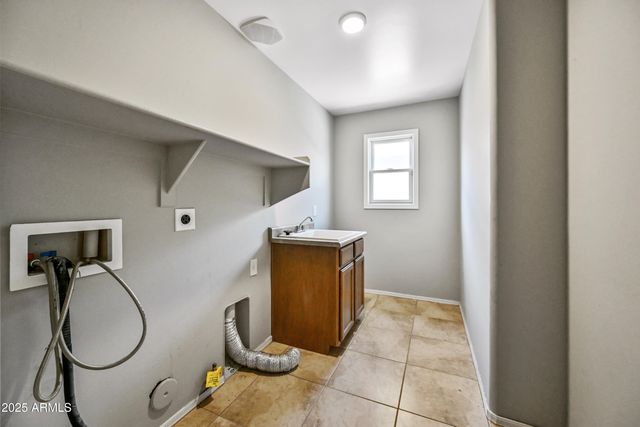 839 S ADAM Way, Gilbert, AZ 85296