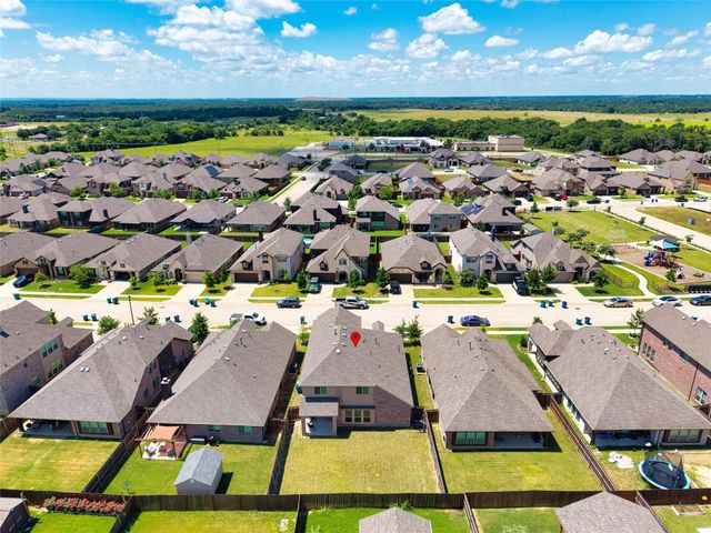 1121 Snowy Owl Drive, Alvarado, TX 76009