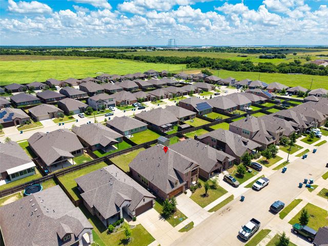 1121 Snowy Owl Drive, Alvarado, TX 76009