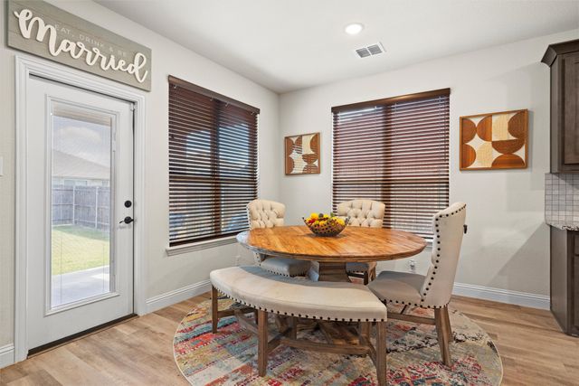 1121 Snowy Owl Drive, Alvarado, TX 76009