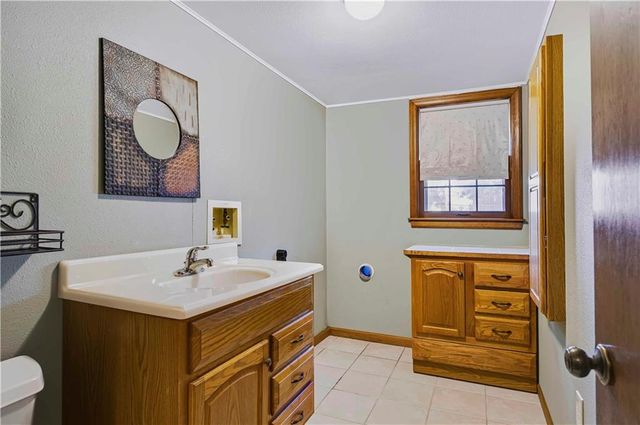 8706 Mackey Street, Overland Park, KS 66212