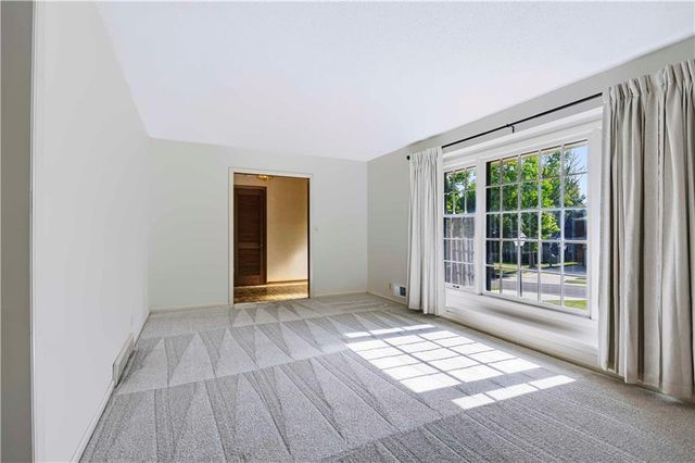 8706 Mackey Street, Overland Park, KS 66212