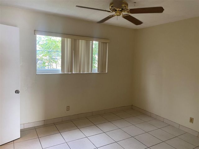 1812 E Oakland Park Boulevard 19, Oakland Park, FL 33306