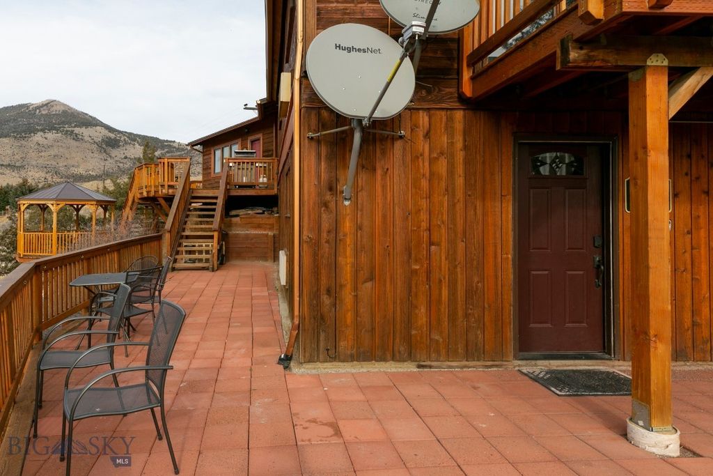 1099 US Highway 89 S, Gardiner, MT 59030 photo 45