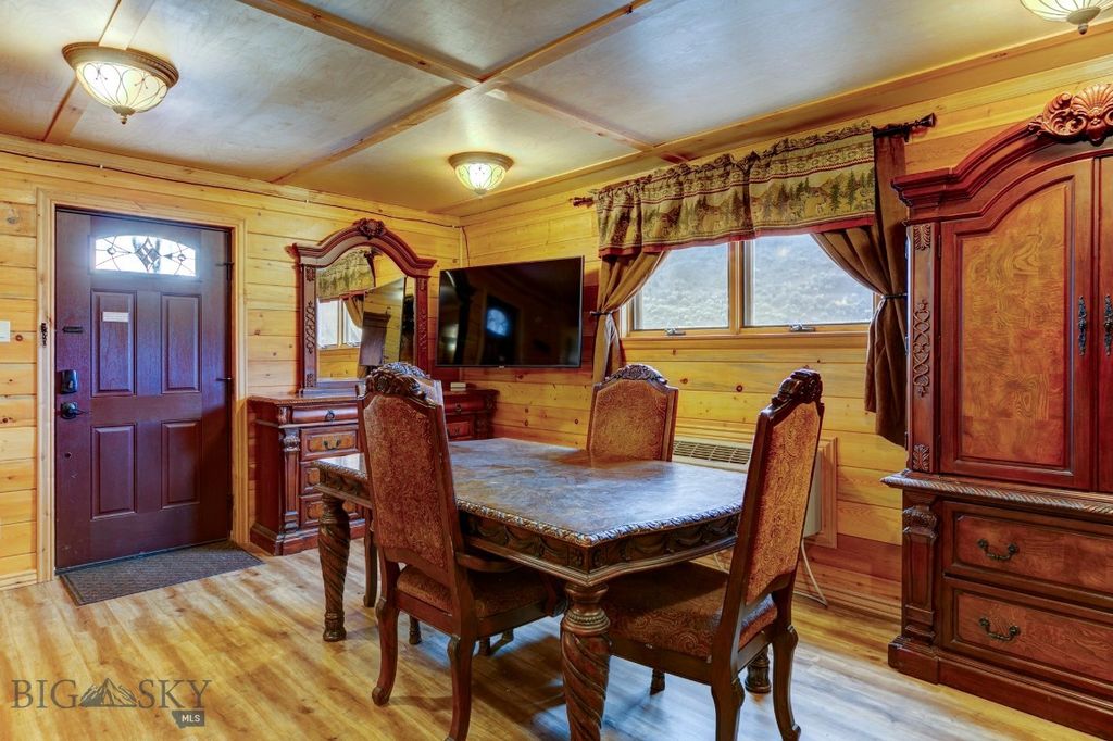 1099 US Highway 89 S, Gardiner, MT 59030 photo 50