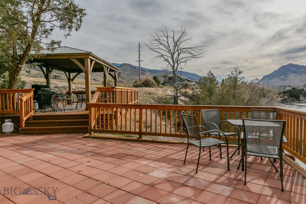 1099 US Highway 89 S, Gardiner, MT 59030 photo 55