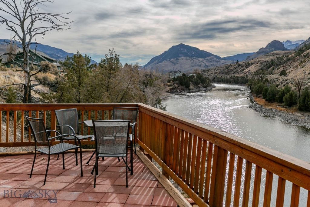 1099 US Highway 89 S, Gardiner, MT 59030 photo 56