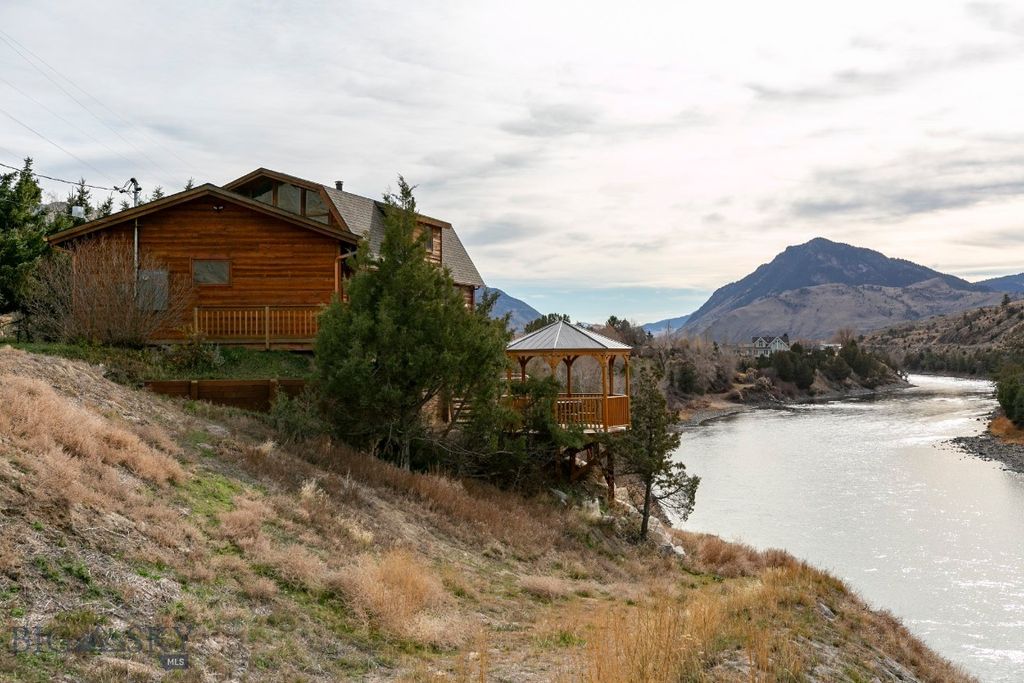 1099 US Highway 89 S, Gardiner, MT 59030 photo 60