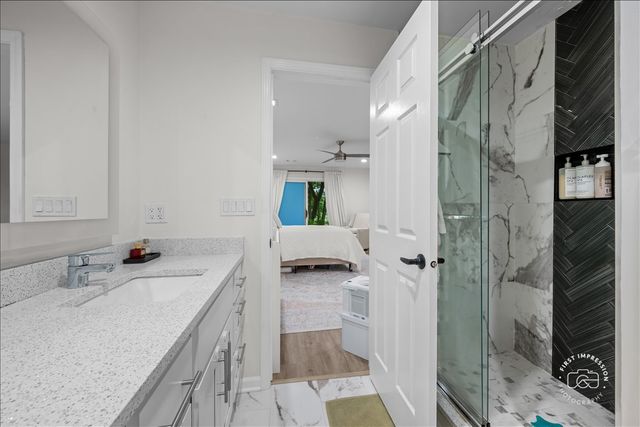 530 River Front Circle 606, Naperville, IL 60540