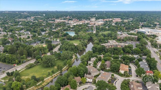 530 River Front Circle 606, Naperville, IL 60540