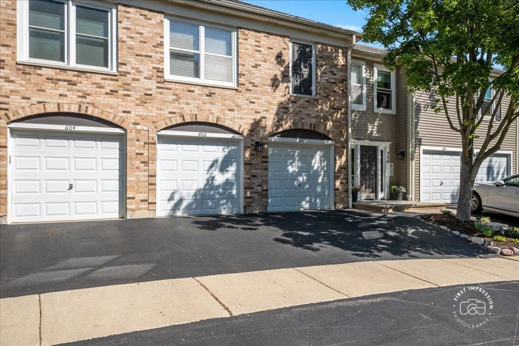 530 River Front Circle 606, Naperville, IL 60540