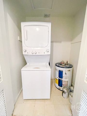 1112 West Lake Drive, Athens, GA 30606