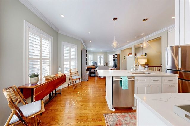 96 Floral Street 1, Newton, MA 02461