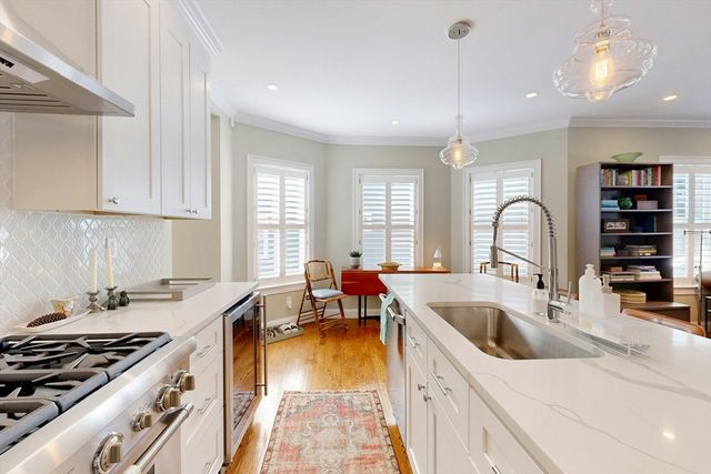 96 Floral Street 1, Newton, MA 02461