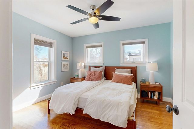 96 Floral Street 1, Newton, MA 02461