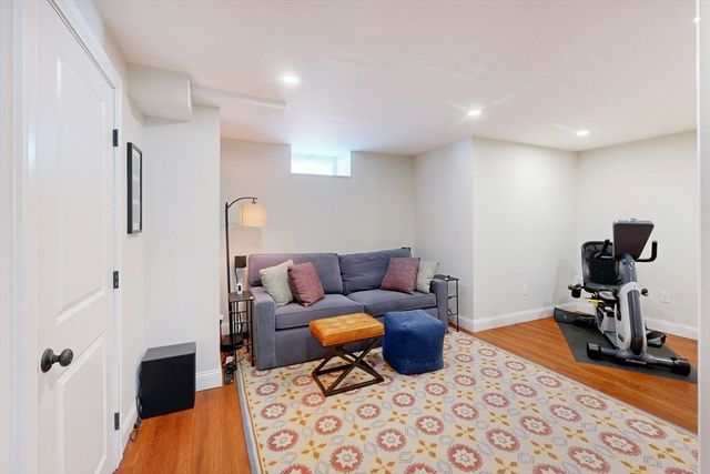 96 Floral Street 1, Newton, MA 02461