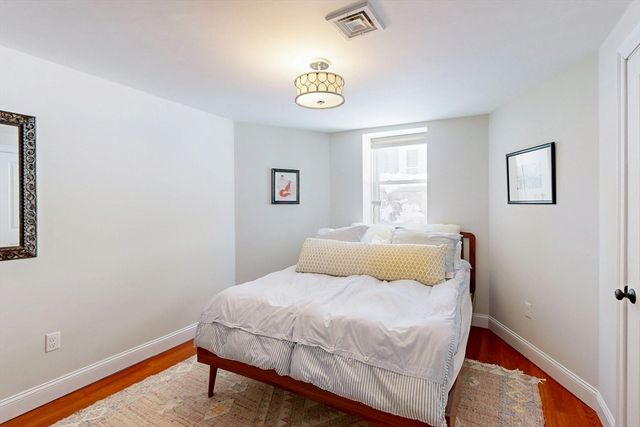 96 Floral Street 1, Newton, MA 02461