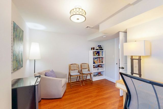 96 Floral Street 1, Newton, MA 02461