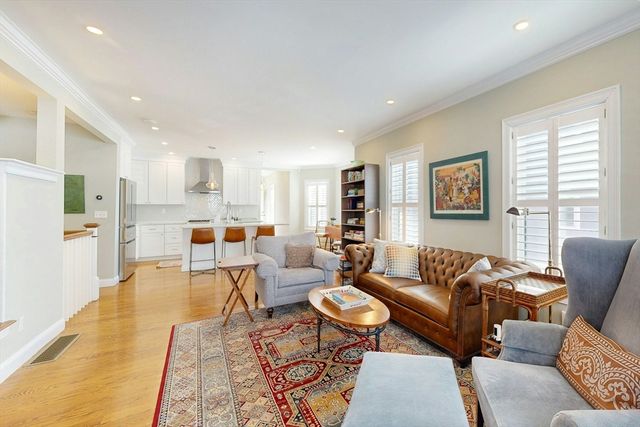 96 Floral Street 1, Newton, MA 02461