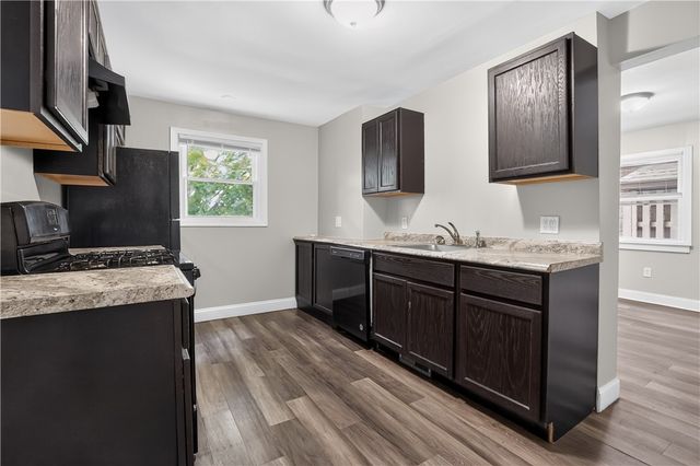 320 Fernhill Ave, Brookline, PA 15226