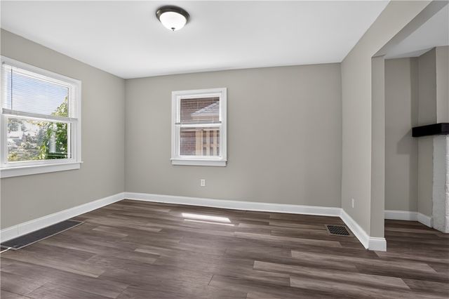 320 Fernhill Ave, Brookline, PA 15226