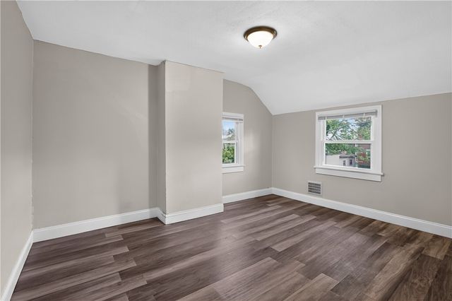 320 Fernhill Ave, Brookline, PA 15226