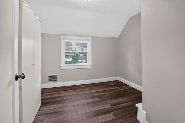 320 Fernhill Ave, Brookline, PA 15226