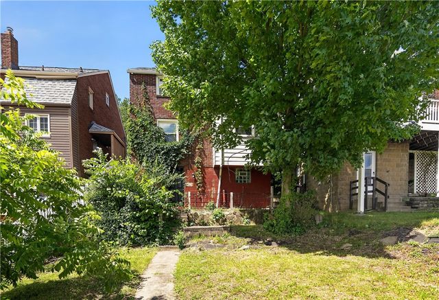 320 Fernhill Ave, Brookline, PA 15226