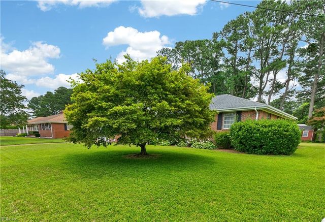 5729 Hawthorne LN, Portsmouth, VA 23703