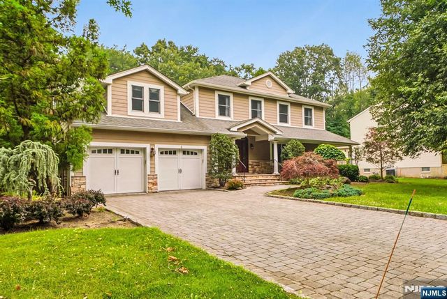 5 Fairfield Court, Demarest, NJ 07627