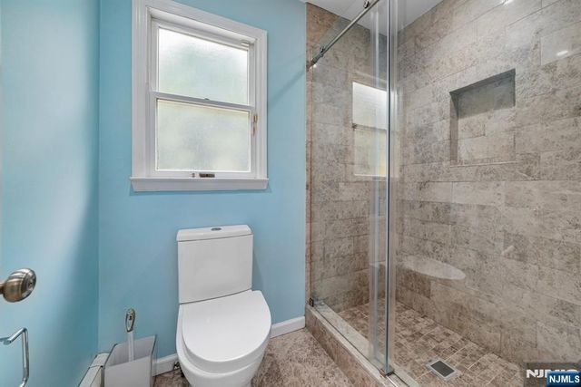 5 Fairfield Court, Demarest, NJ 07627