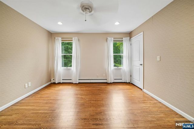 5 Fairfield Court, Demarest, NJ 07627