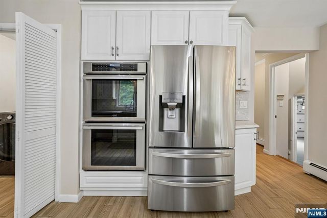 5 Fairfield Court, Demarest, NJ 07627