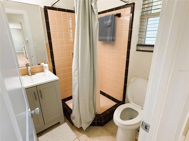 4640 W LAMB AVENUE, Tampa, FL 33629