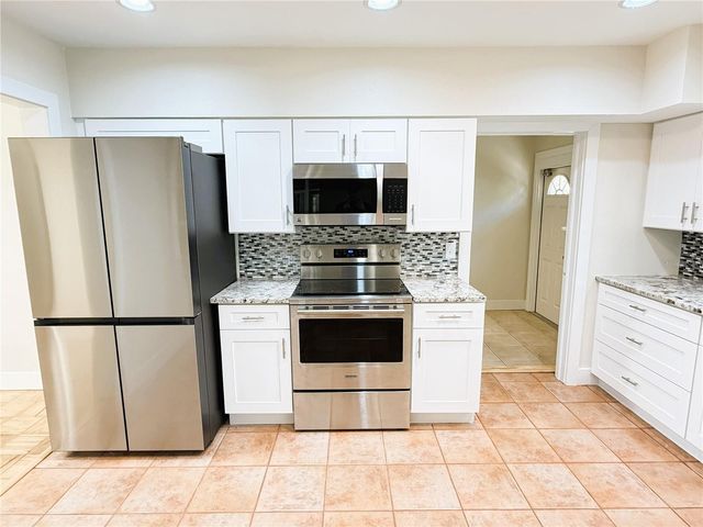 4640 W LAMB AVENUE, Tampa, FL 33629