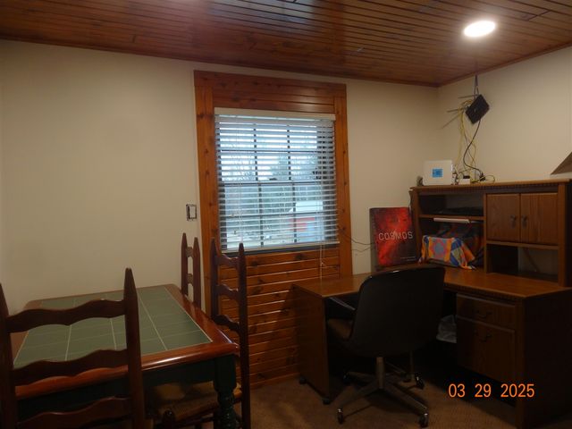 640 Oak Avenue, White Cloud, MI 49349