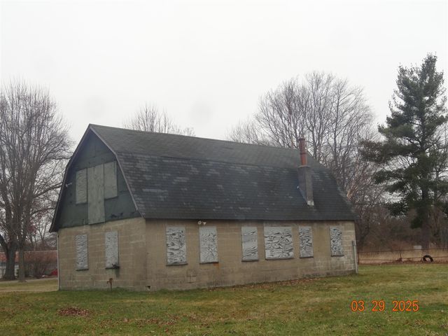 640 Oak Avenue, White Cloud, MI 49349