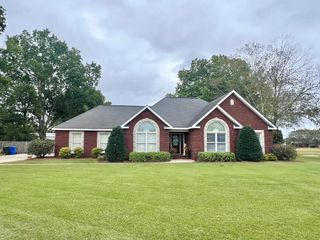 105 Eton Drive, Dothan, AL 36305