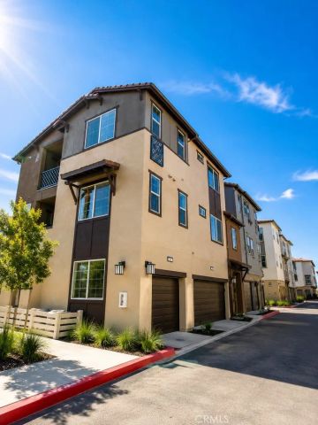 12925 Paradiso Drive 204, Eastvale, CA 92880