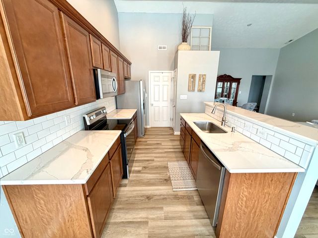 15159 High Timber Lane, Noblesville, IN 46060