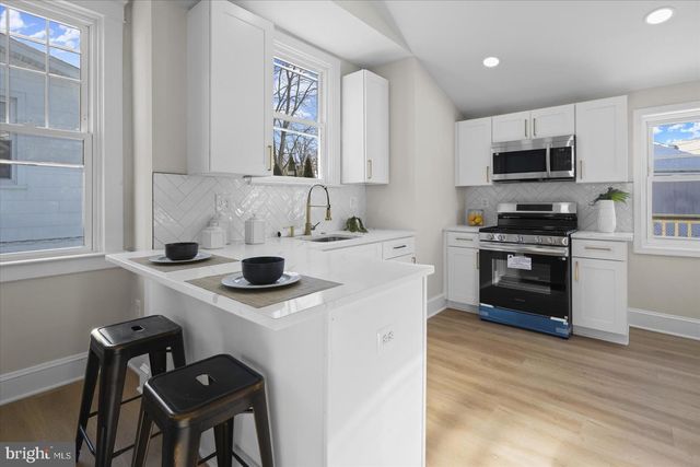 24 EDMONDSON RIDGE RD, Catonsville, MD 21228