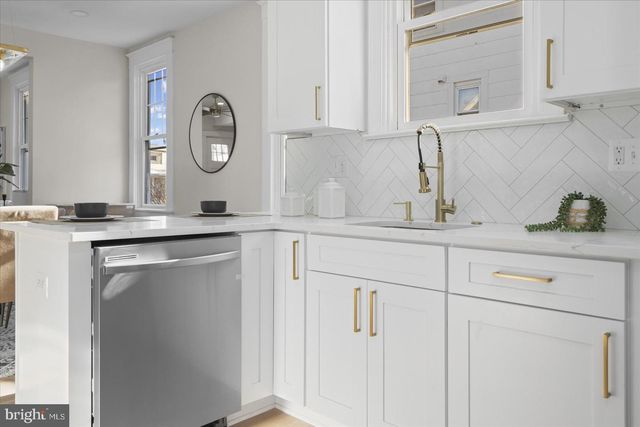 24 EDMONDSON RIDGE RD, Catonsville, MD 21228