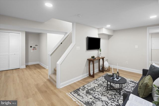 24 EDMONDSON RIDGE RD, Catonsville, MD 21228