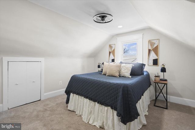 24 EDMONDSON RIDGE RD, Catonsville, MD 21228